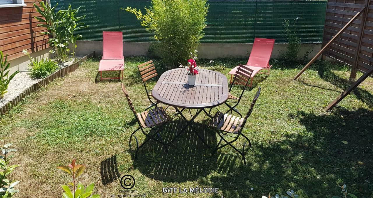 Gite La Melodie Longueville  Exteriér fotografie
